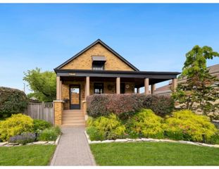 7246 N Oleander Avenue, Chicago, IL 60631
