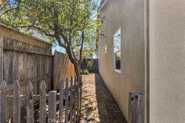 2887 Evergreen Court, Livingston, CA 95334