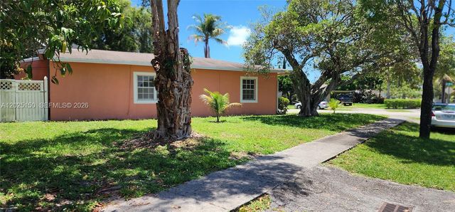 901 NE 160th Ter, North Miami Beach, FL 33162