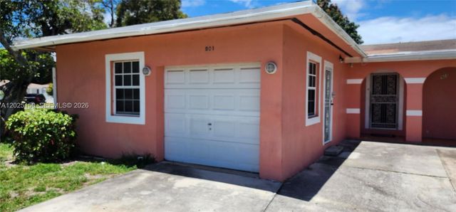 901 NE 160th Ter, North Miami Beach, FL 33162