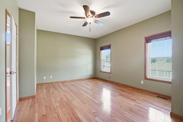 597 O'hagan Drive, Crown Point, IN 46307