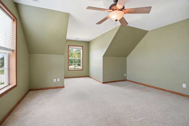 597 O'hagan Drive, Crown Point, IN 46307