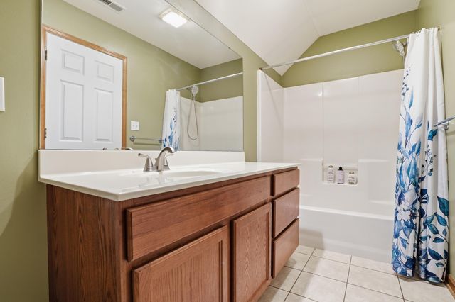 597 O'hagan Drive, Crown Point, IN 46307