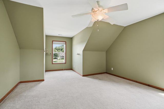 597 O'hagan Drive, Crown Point, IN 46307