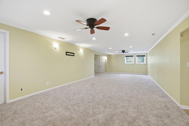 597 O'hagan Drive, Crown Point, IN 46307