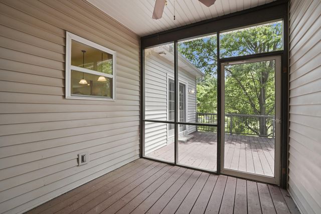 597 O'hagan Drive, Crown Point, IN 46307