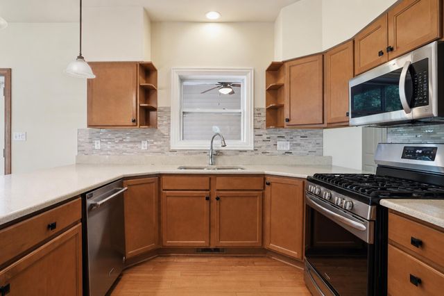 597 O'hagan Drive, Crown Point, IN 46307