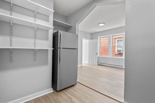 25 Whittier Street, Bridgeport, CT 06605