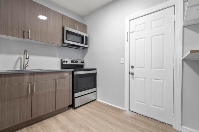 25 Whittier Street, Bridgeport, CT 06605