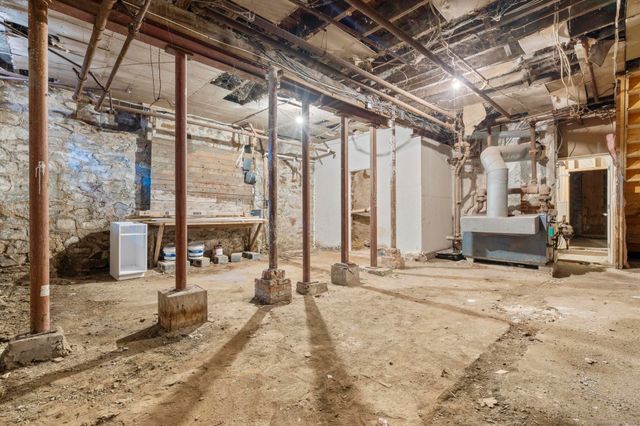 25 Whittier Street, Bridgeport, CT 06605