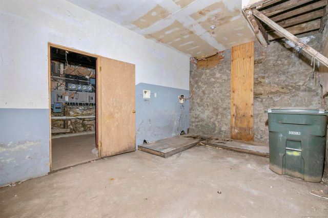 25 Whittier Street, Bridgeport, CT 06605