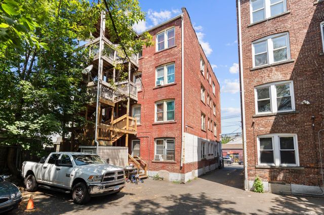 25 Whittier Street, Bridgeport, CT 06605