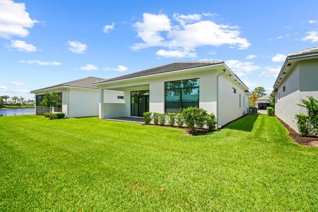 2752 SE Ashfield Drive, Port St. Lucie, Port St Lucie, FL 34984