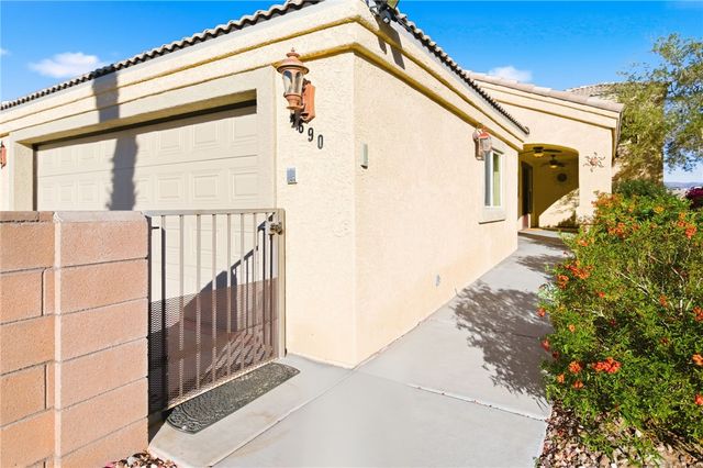 4690 S Lindero Drive, Fort Mohave, AZ 86426