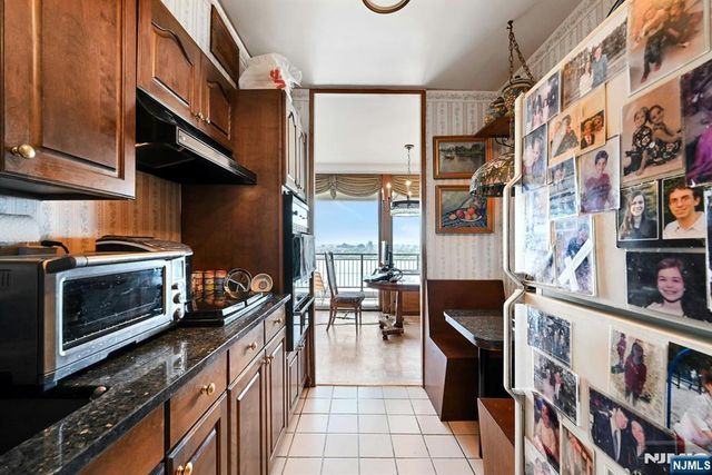 1 Horizon Road 1220, Fort Lee, NJ 07024