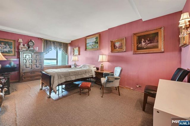 1 Horizon Road 1220, Fort Lee, NJ 07024
