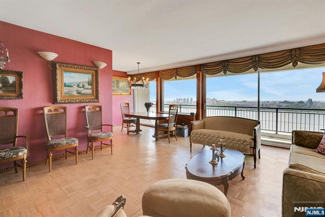 1 Horizon Road 1220, Fort Lee, NJ 07024