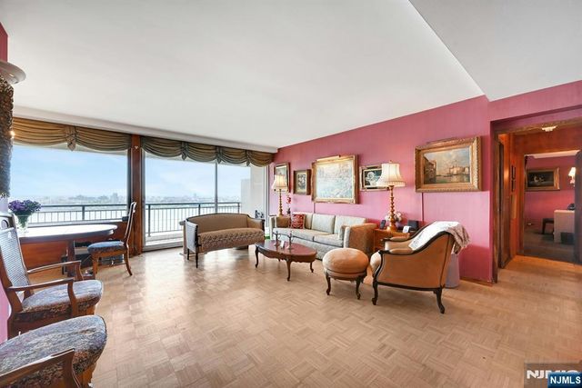 1 Horizon Road 1220, Fort Lee, NJ 07024