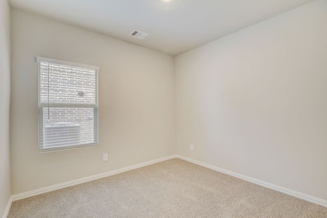 811 Easthill Drive, Princeton, TX 75071