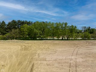 10860 Dartmoor Court, Zionsville, IN 46077