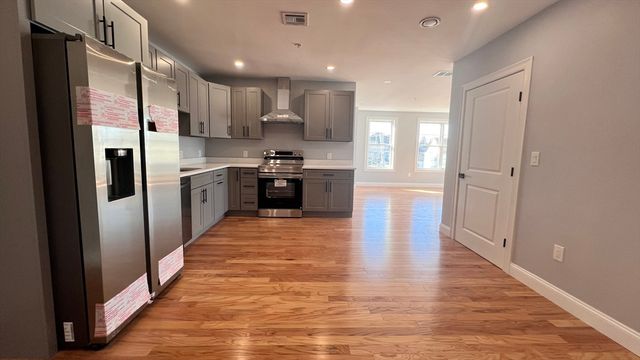585 Washington St 301, Quincy, MA 02169