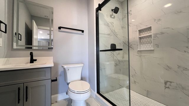 585 Washington St 301, Quincy, MA 02169