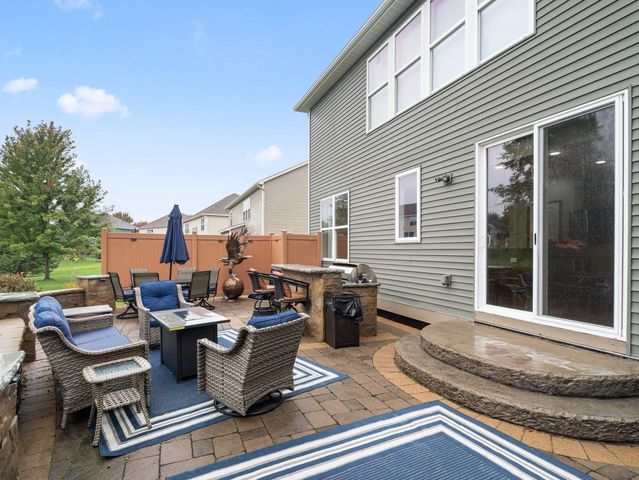 5475 Trailhead Lane SE, Prior Lake, MN 55372