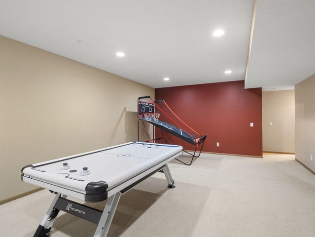 5475 Trailhead Lane SE, Prior Lake, MN 55372