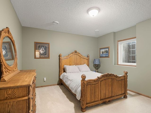 5475 Trailhead Lane SE, Prior Lake, MN 55372