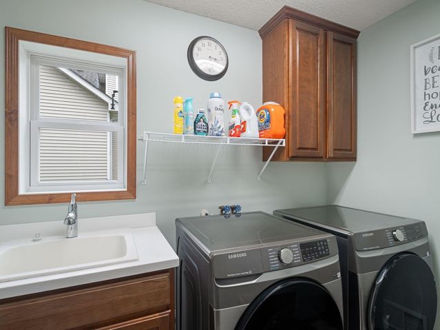 5475 Trailhead Lane SE, Prior Lake, MN 55372