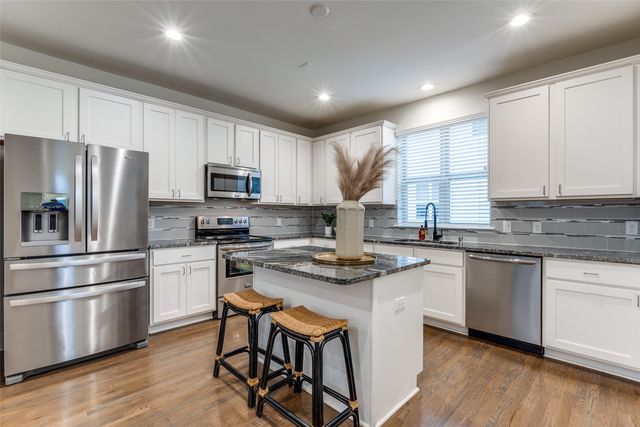 1320 Palm Springs Lane, Dallas, TX 75204