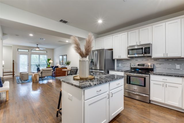 1320 Palm Springs Lane, Dallas, TX 75204