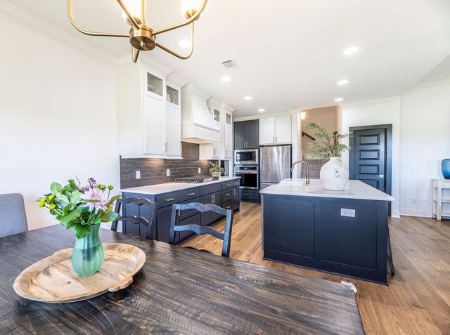 1140 Carrara Street, Tontitown, AR 72762