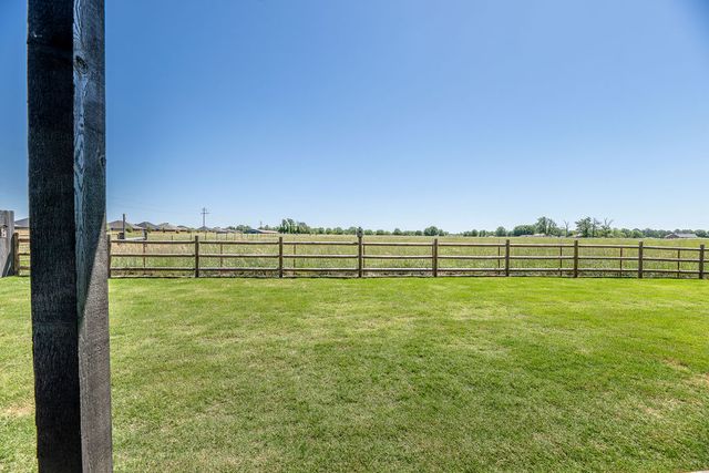 1140 Carrara Street, Tontitown, AR 72762