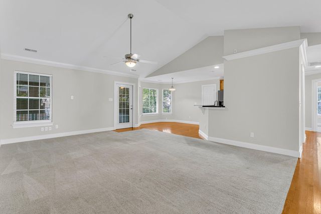 8618 Woodland Walk, North Charleston, SC 29420