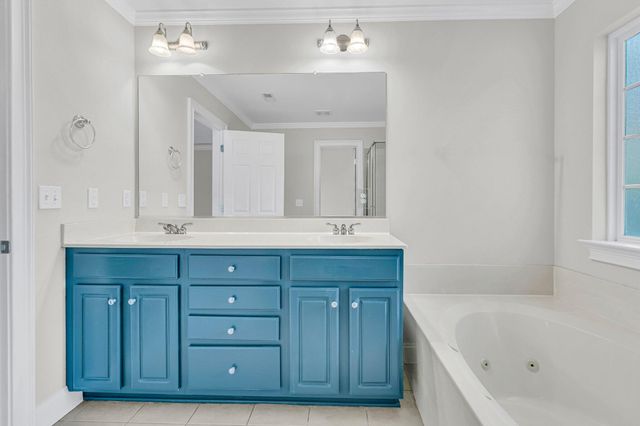 8618 Woodland Walk, North Charleston, SC 29420