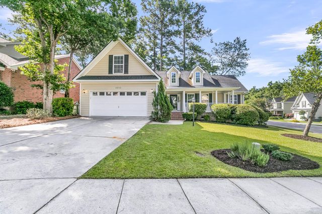 8618 Woodland Walk, North Charleston, SC 29420