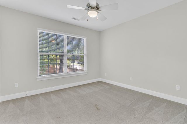 8618 Woodland Walk, North Charleston, SC 29420