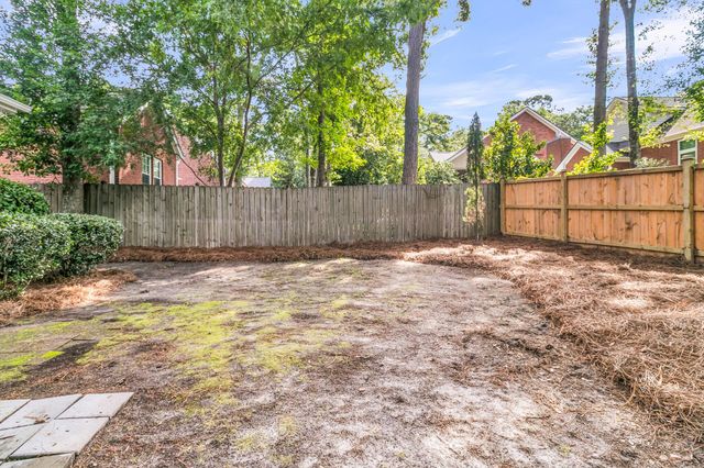 8618 Woodland Walk, North Charleston, SC 29420