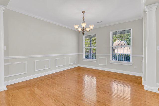 8618 Woodland Walk, North Charleston, SC 29420