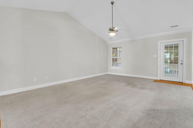 8618 Woodland Walk, North Charleston, SC 29420