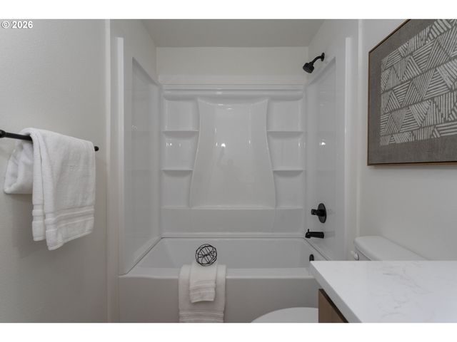 5985 Sw 198TH Ave, Beaverton, OR 97078