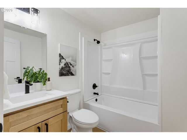 5985 Sw 198TH Ave, Beaverton, OR 97078