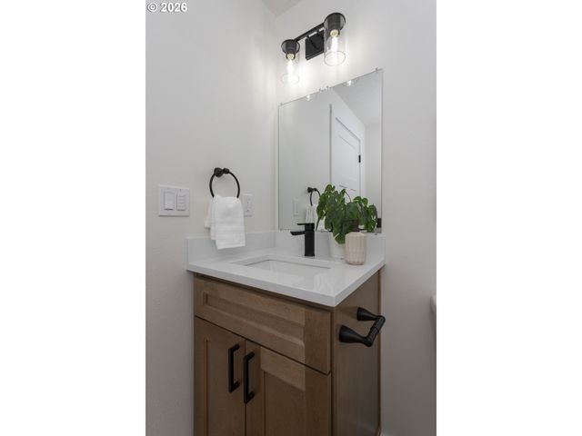 5985 Sw 198TH Ave, Beaverton, OR 97078