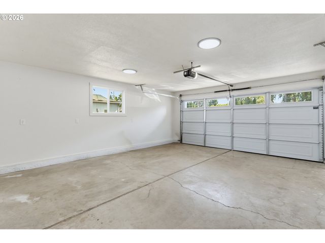 5985 Sw 198TH Ave, Beaverton, OR 97078