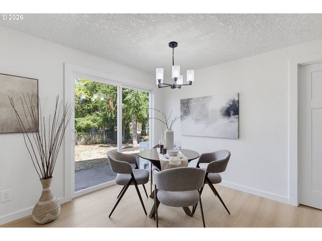 5985 Sw 198TH Ave, Beaverton, OR 97078