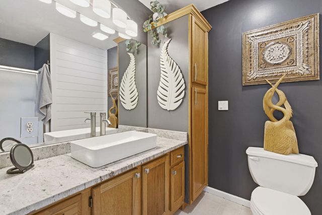 653 S Woodbridge Court, Nixa, MO 65714