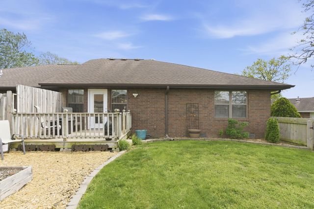 653 S Woodbridge Court, Nixa, MO 65714
