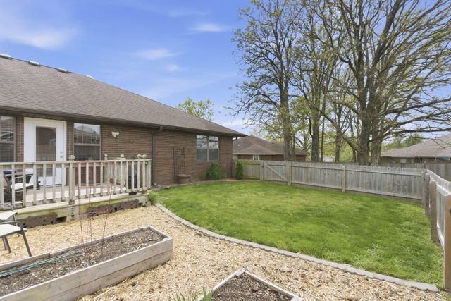653 S Woodbridge Court, Nixa, MO 65714