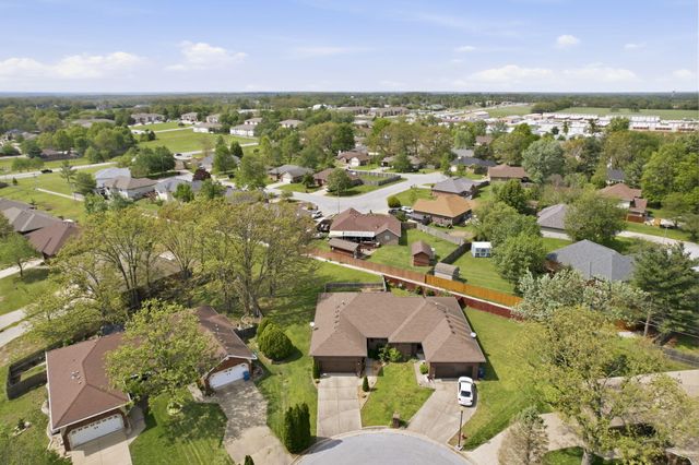653 S Woodbridge Court, Nixa, MO 65714